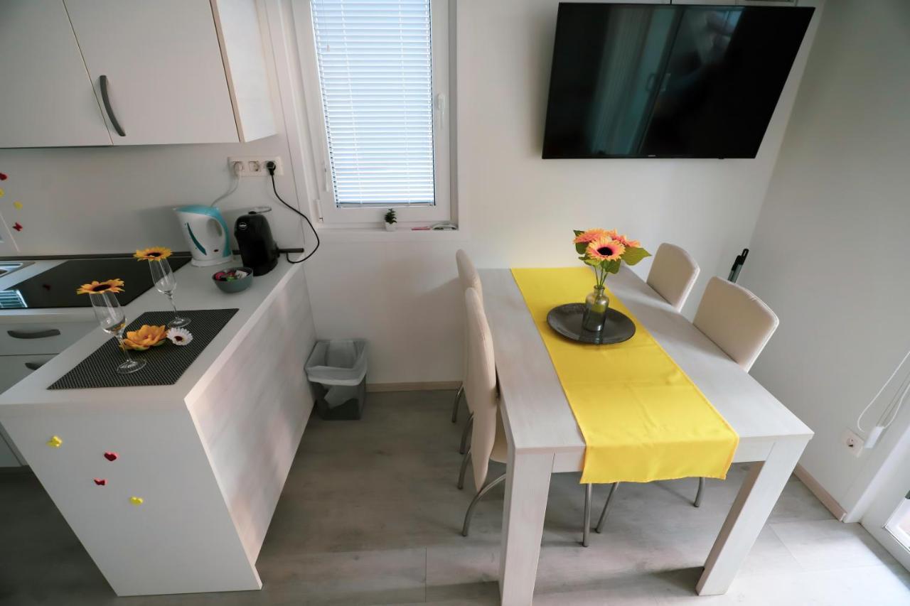 포르토로즈 Floating Sea House Soncek 아파트 외부 사진